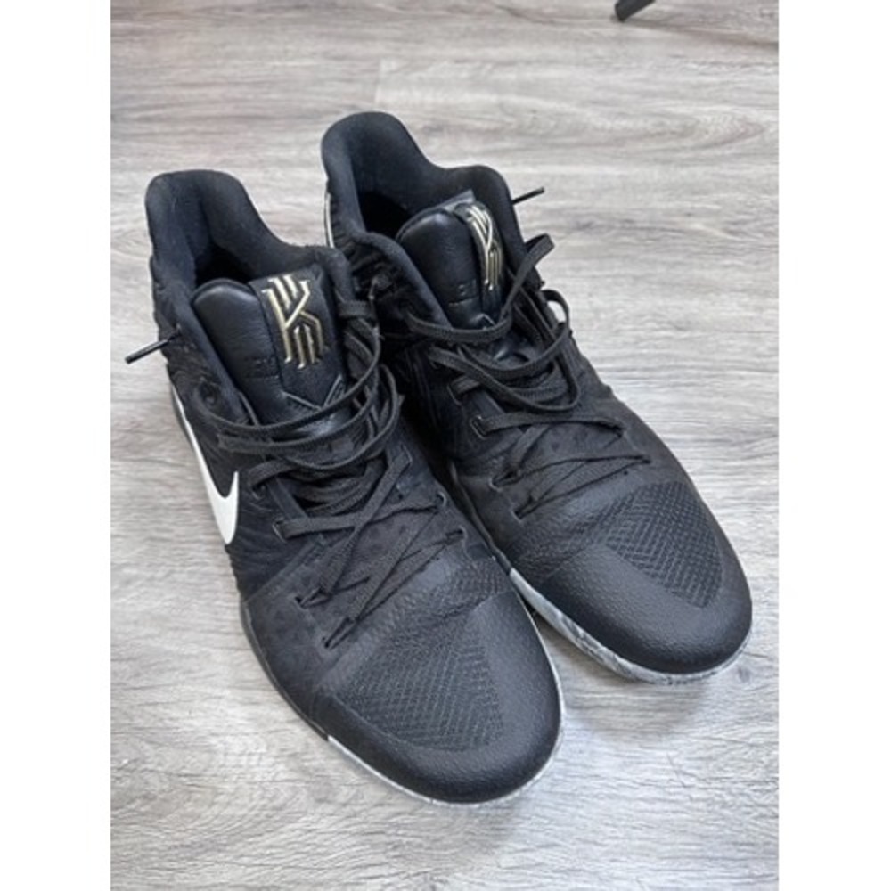 Nike Kyrie 3 BHM Basketball Shoes Mens Size 14‎ Black Gold 852415-001